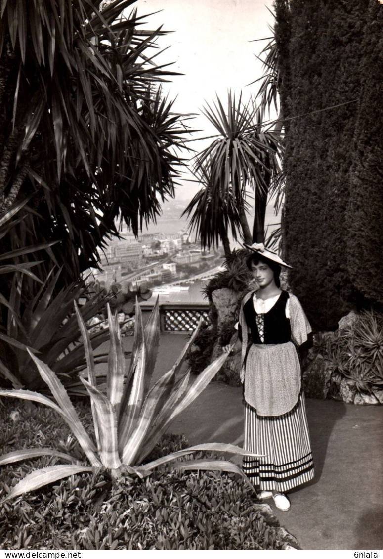 F 21423 JARDIN EXOTIQUE DE MONACO  Une échappée Vers Monte Carlo Costume Local   (1963 ( 2 Scans) - Exotischer Garten