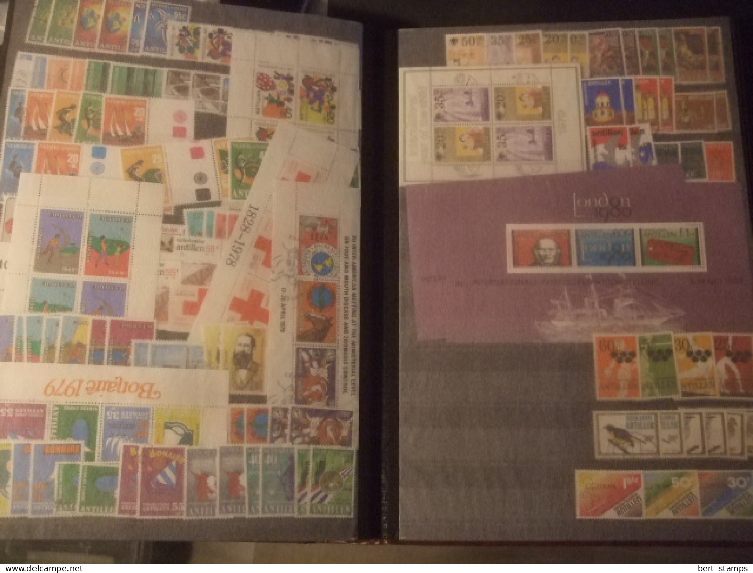 Nice binder with Ned. Indies, Curacao, Antillen, New Guinea catw. € 1540,00  Used, MH , MNH