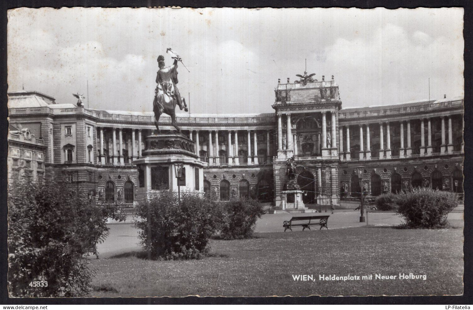 Österreich - 1961 - Wien - Heldenplatz Mit Neuer Hofburg - Semmering