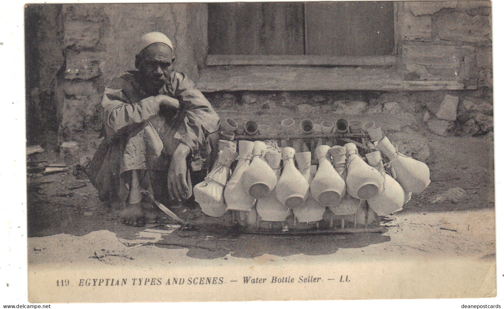 Egypt - Egyptian Types And Sceness, Water Bottle Seller  Pub LL No 119 - Autres & Non Classés