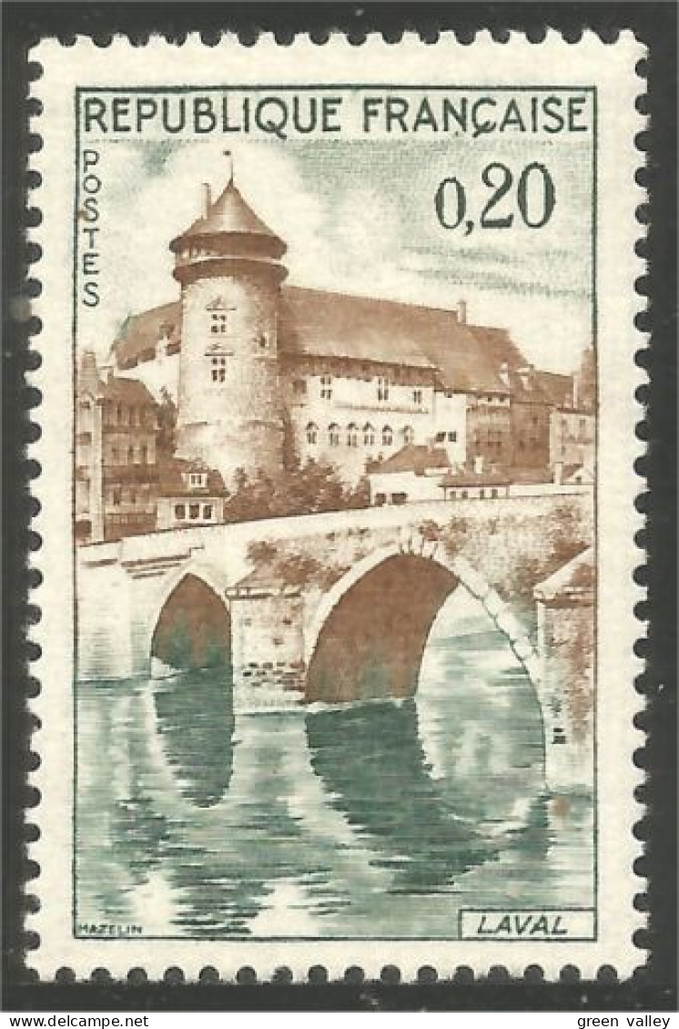 343 France Yv 1330 Laval Chateau Pont Bridge Brucke Ponte MNH ** Neuf SC (1330-1) - Bridges