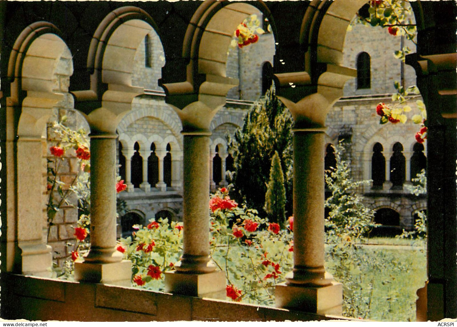 DOURGNE  Interieur Du Cloitre De L'abbaye Saint Benoit  9  (scan Recto-verso) KEVREN0643 - Dourgne