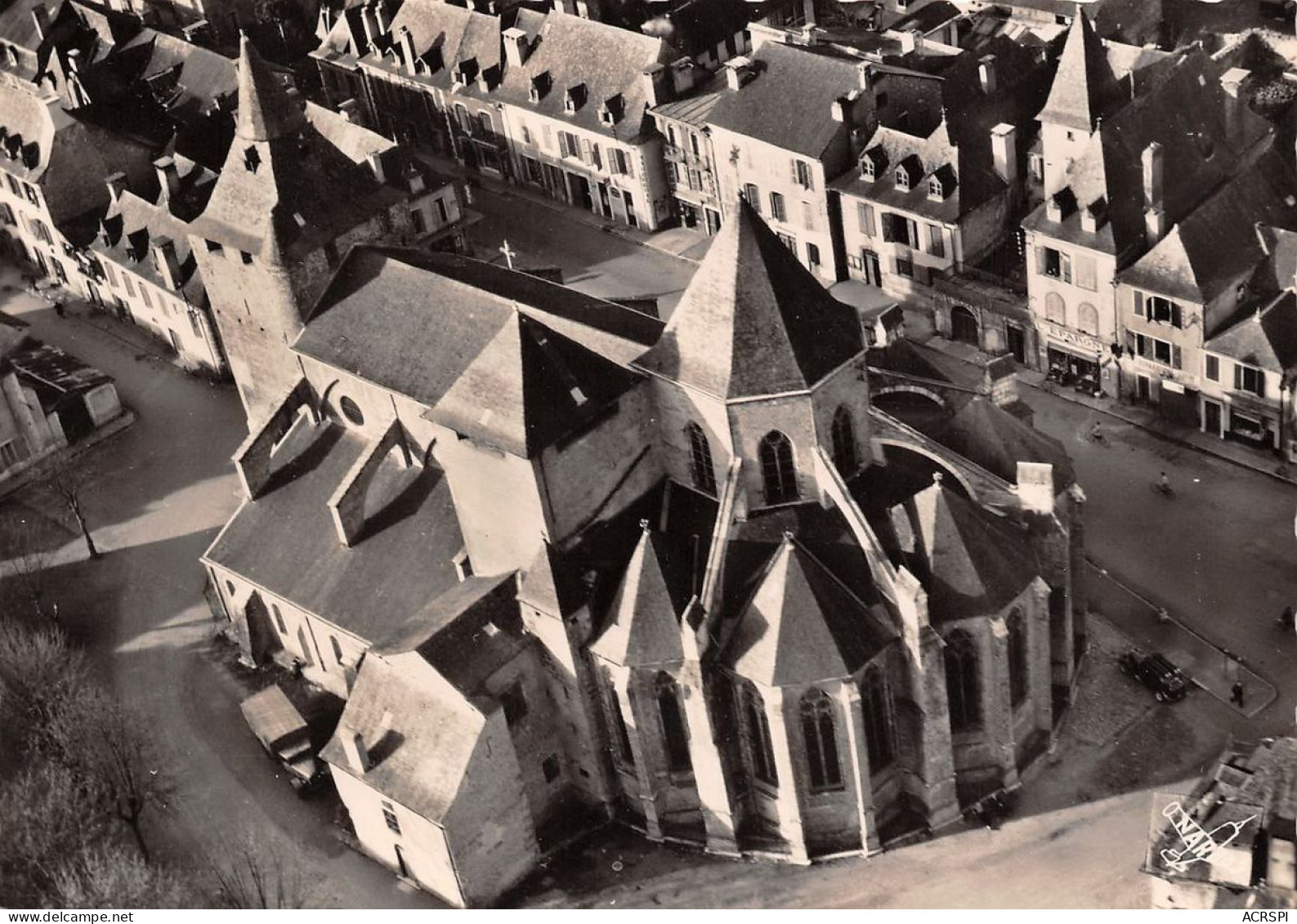 OLORON SAINTE MARIE   La Cathédrale Sainte Marie  Vue Du Ciel  9 (scan Recto Verso)KEVREN0678 - Oloron Sainte Marie