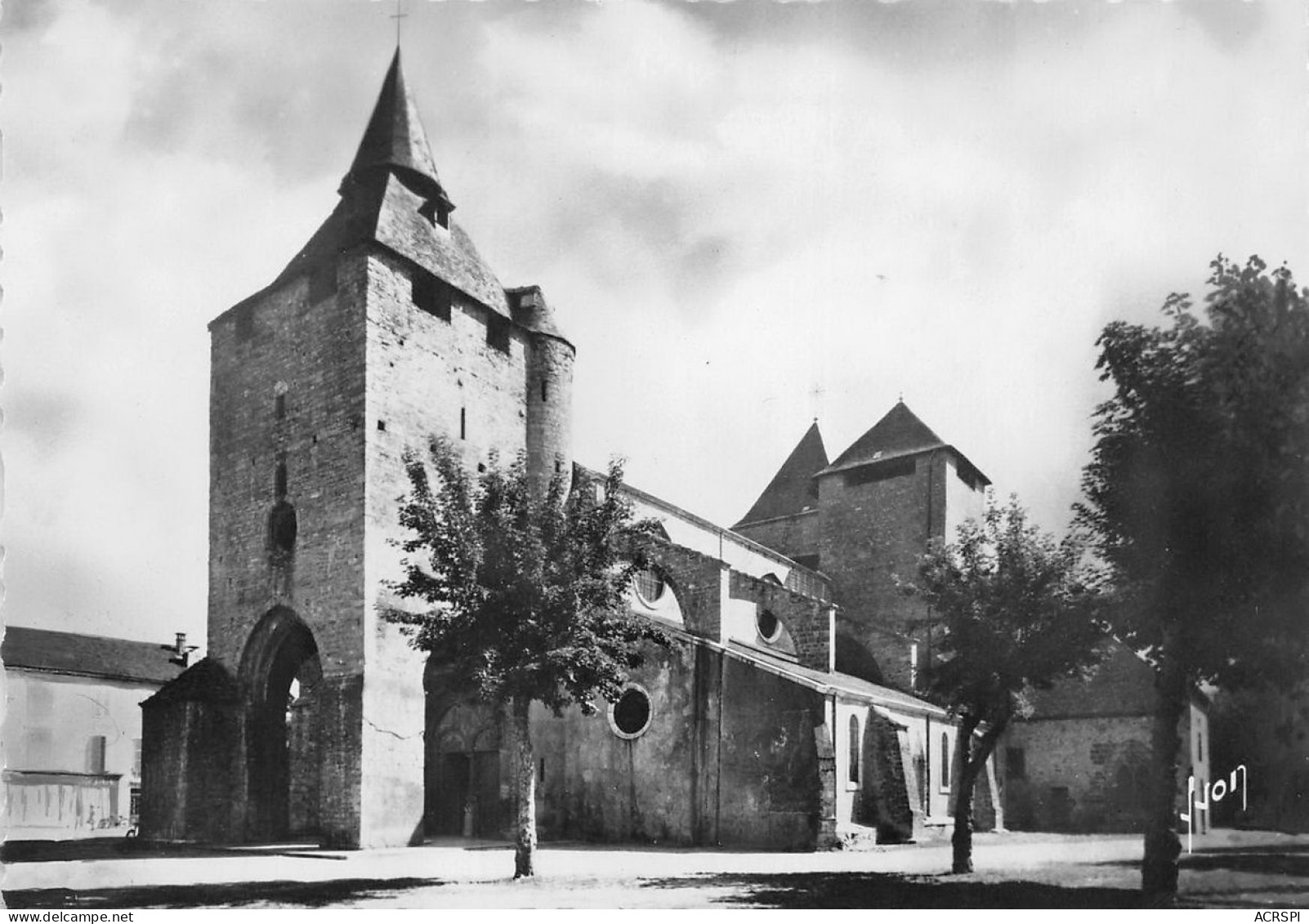 OLORON SAINTE MARIE   La Cathédrale Sainte Marie   10 (scan Recto Verso)KEVREN0678 - Oloron Sainte Marie