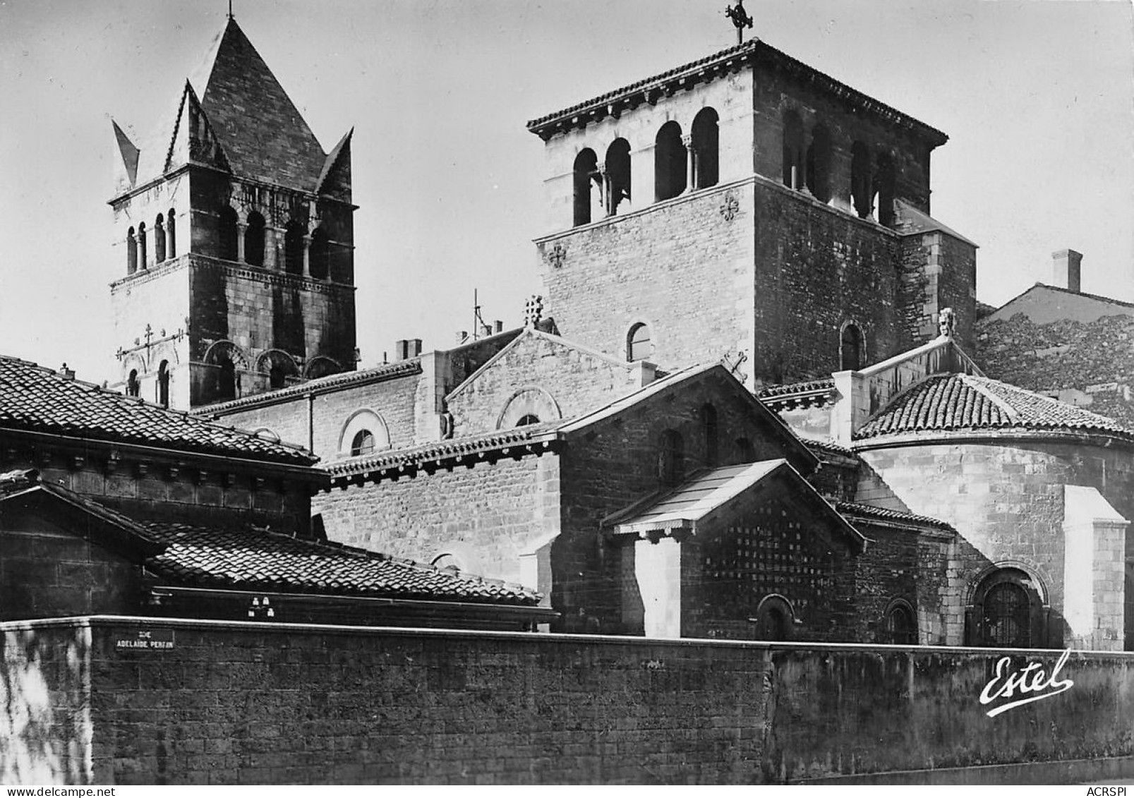 LYON Basilique De St Martin D'AINAY   54 (scan Recto Verso)KEVREN0686 - Lyon 2