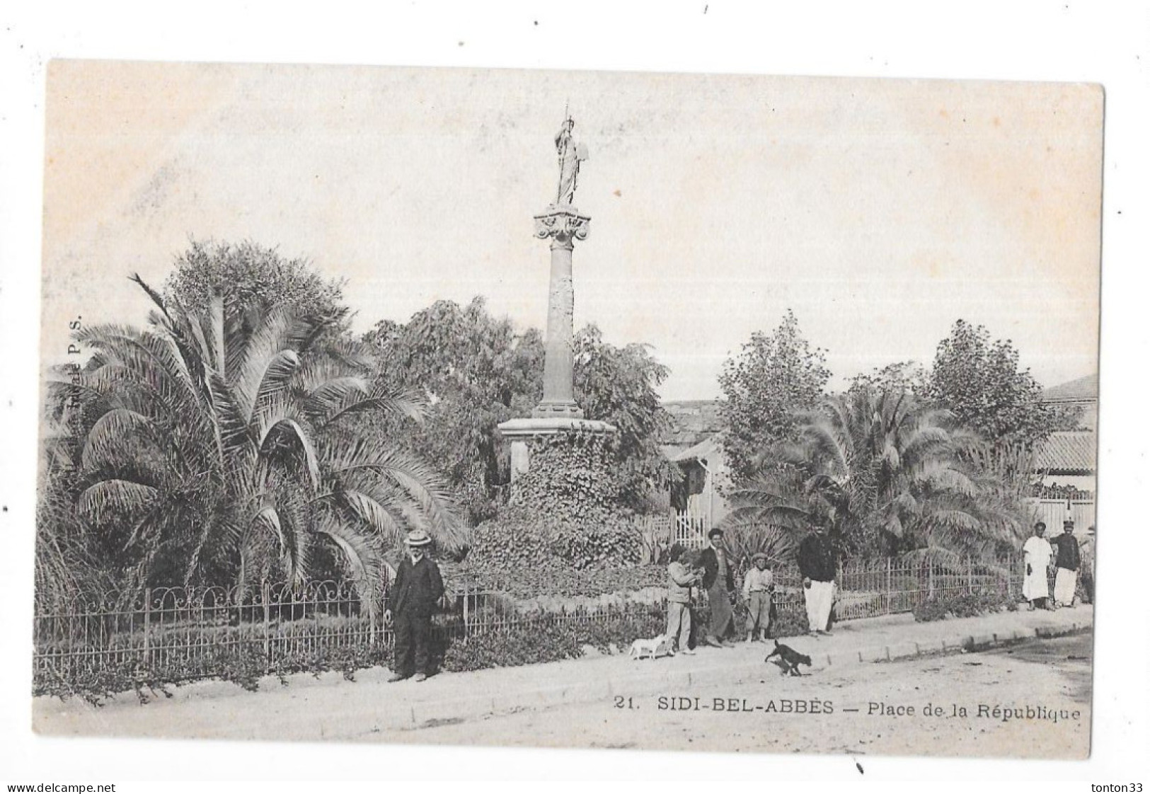 SIDI BEL ABBES - ALGERIE -  Place De La République - TOUL 5 - - Sidi-bel-Abbès