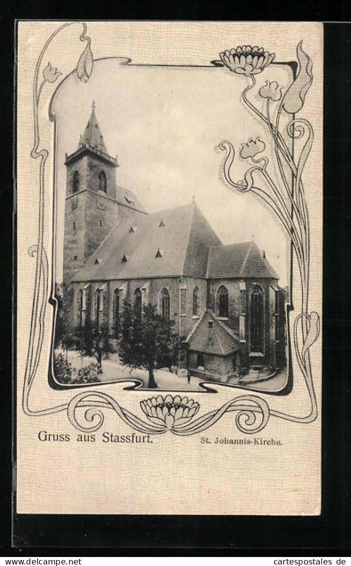 AK Stassfurt, St. Johannis-Kirche Mit Strassenpartie  - Stassfurt