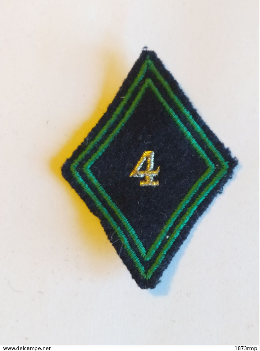 ECUSSON LOSANGE DE BRAS MOD 45,LEGION ETRANGERE, 4 EME REGIMENT ETRANGER SOUS OFFICIER(1) - Patches