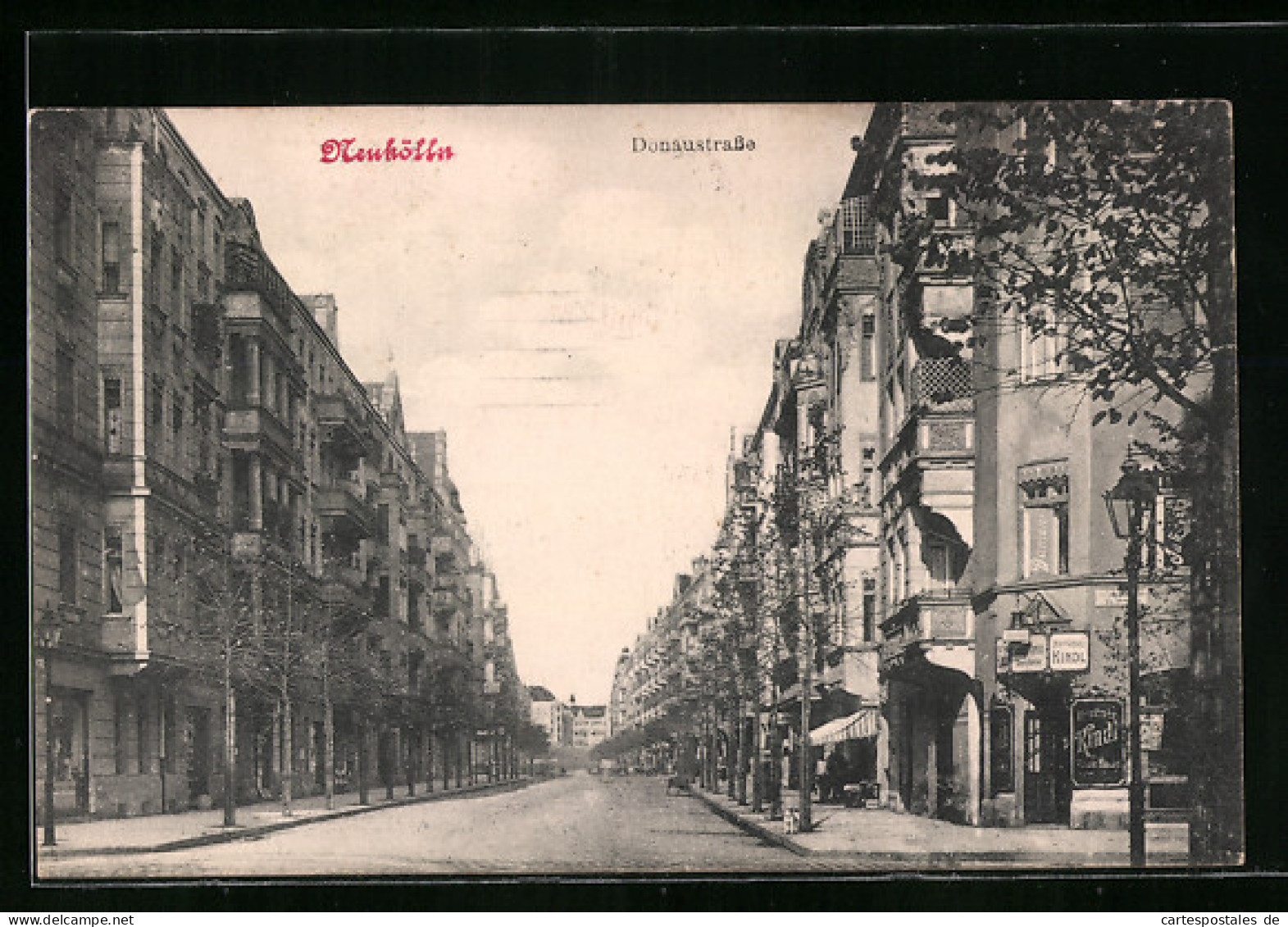 AK Berlin-Neukölln, Donaustrasse Mit Gasthaus  - Neukoelln