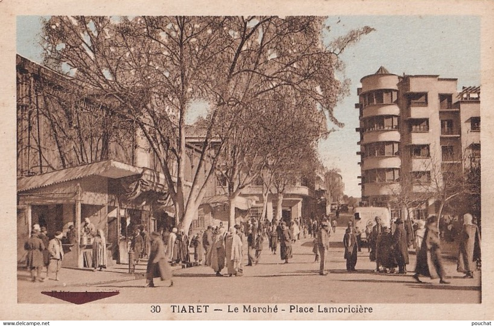  C9- TIARET (ALGERIE)  LE MARCHE - PLACE LAMORICIERE - ( ANIMEE - HABITANTS - 2 SCANS ) - Tiaret