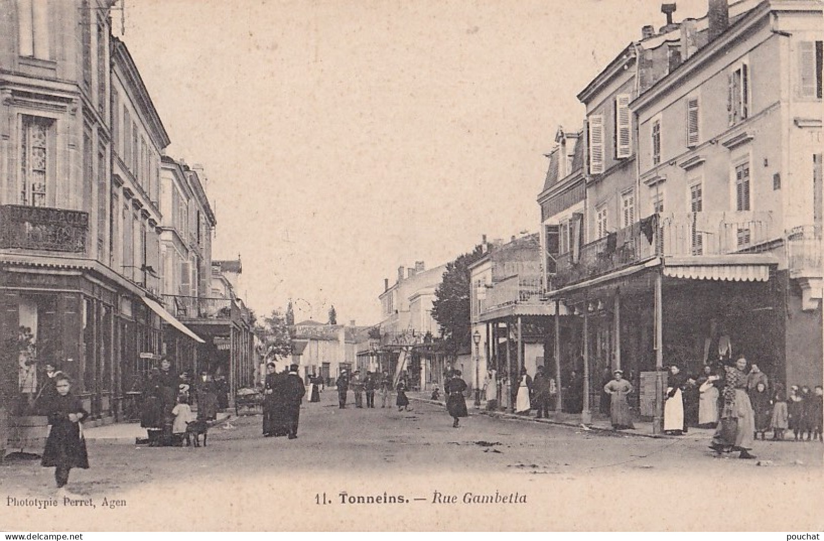 F21-47) TONNEINS - RUE GAMBETTA - ANIMEE - HABITANTS - EN 1904 - ( 2 SCANS )  - Tonneins