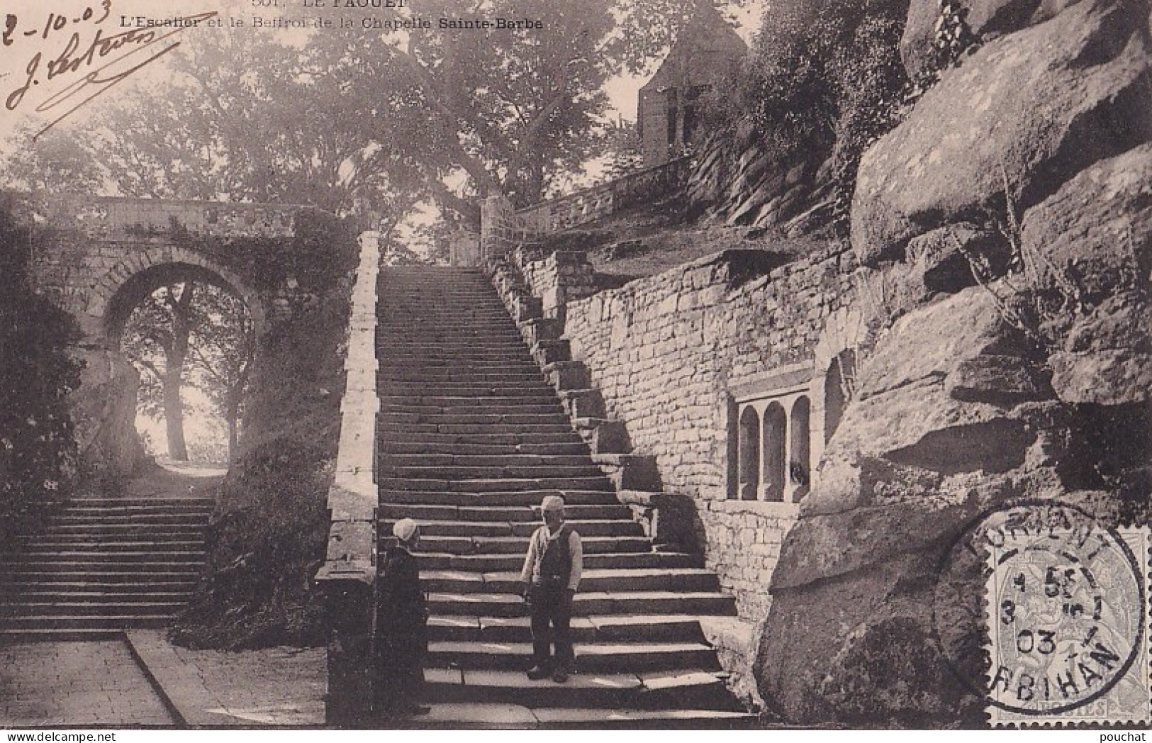 B11-56) LE FAOUET - L' ESCALIER ET LE BEFFROI DE LA CHAPELLE SAINTE BARBE  - ( ANIMEE - 1903 - - Le Faouet