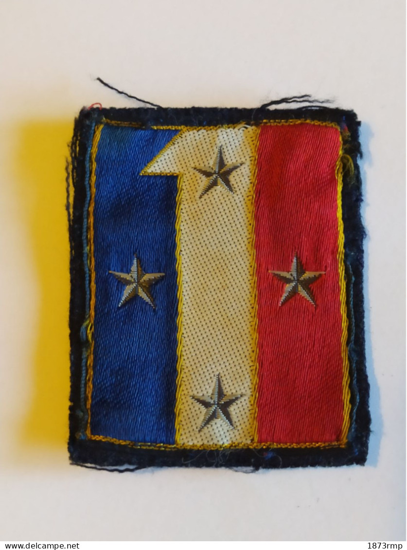 INSIGNE TISSU 1 ER CORPS D'ARMEE (2) - Patches