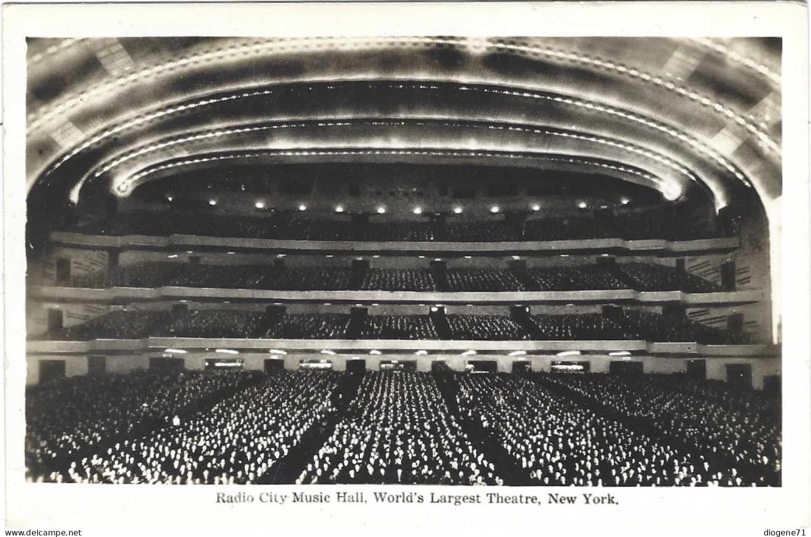 New York Radio City Music Hall World's Largest Theatre - Manhattan