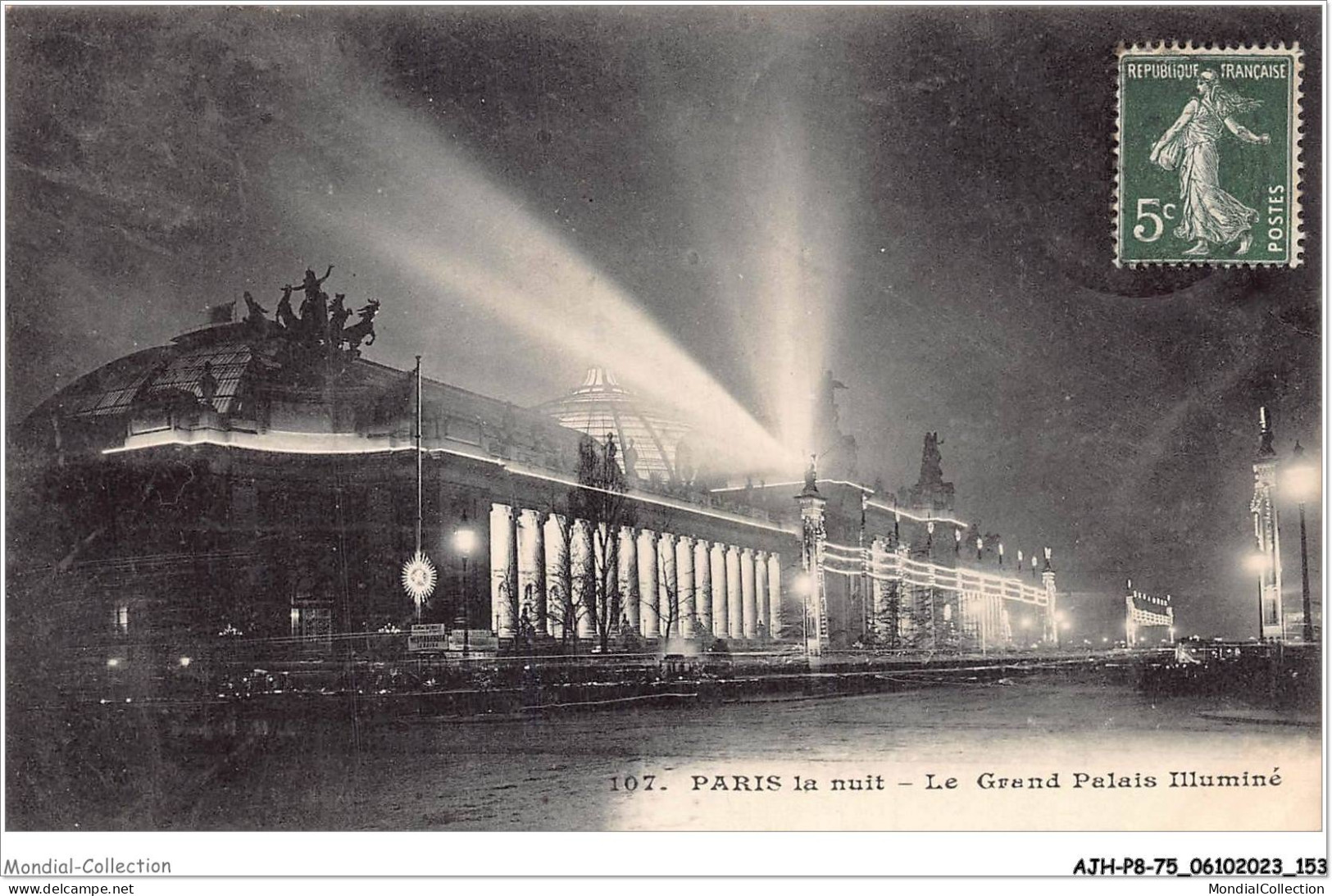 AJHP8-75-0667 - PARIS La Nuit - Le Grand Palais Illuminé - Paris La Nuit