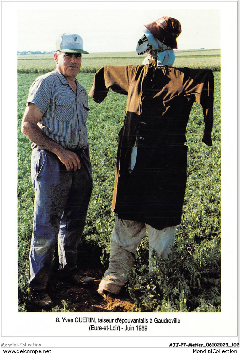 AJJP7-0659 - METIER - YVES GUERIN - FAISEUR D'EPOUVANTAILS A GAUDREVILLE  - Farmers