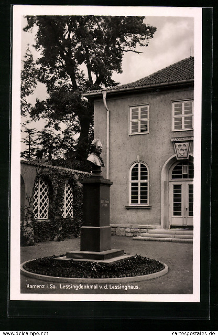 AK Kamenz /Sa., Lessingdenkmal Vor Dem Lessinghaus  - Kamenz