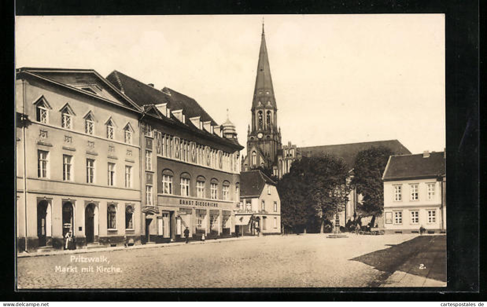 AK Pritzwalk, Markt Mit Kirche  - Pritzwalk