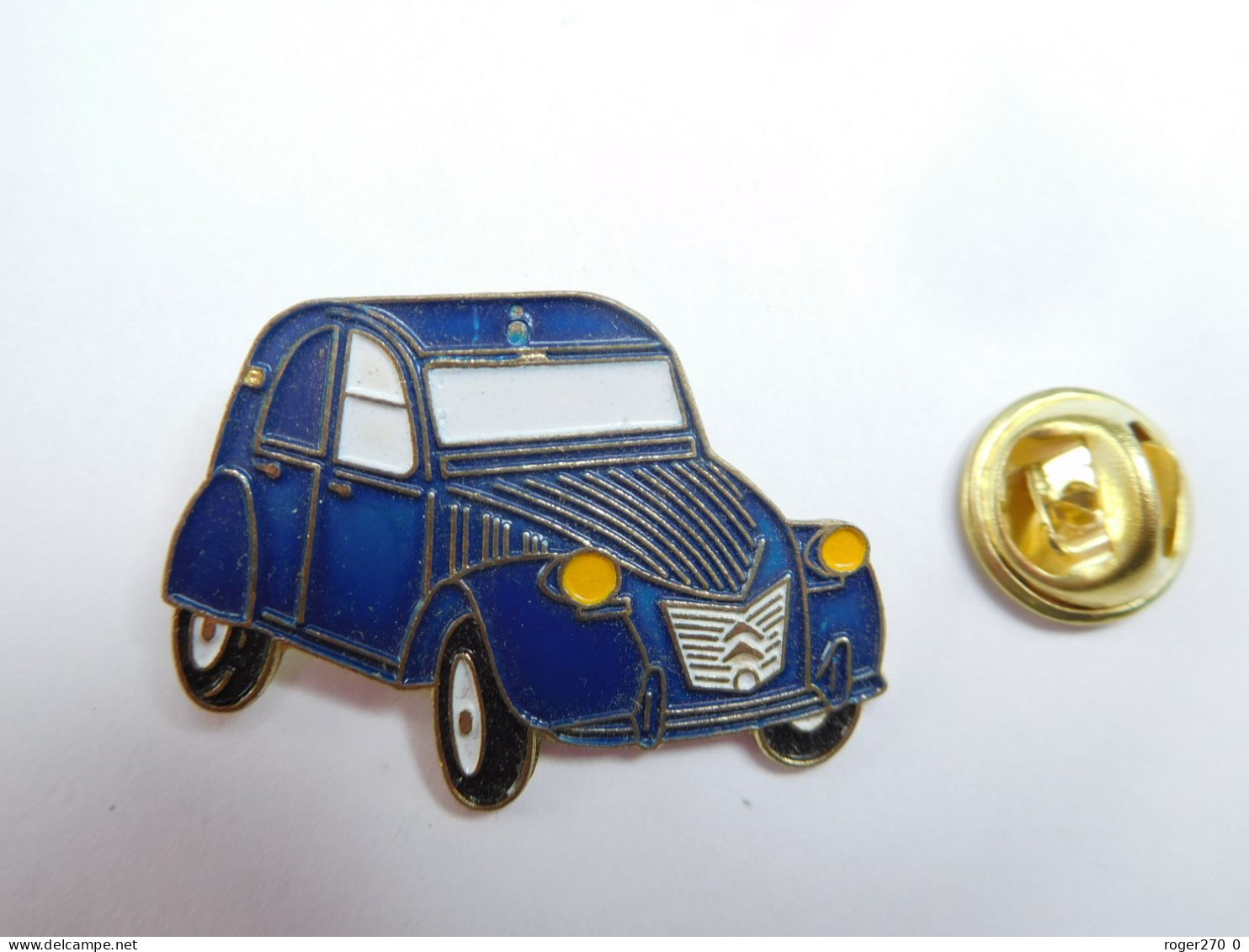 Beau Pin's , Auto Citroën 2CV , 2CH , Bleue, Signé Yoshinori Rins - Citroën