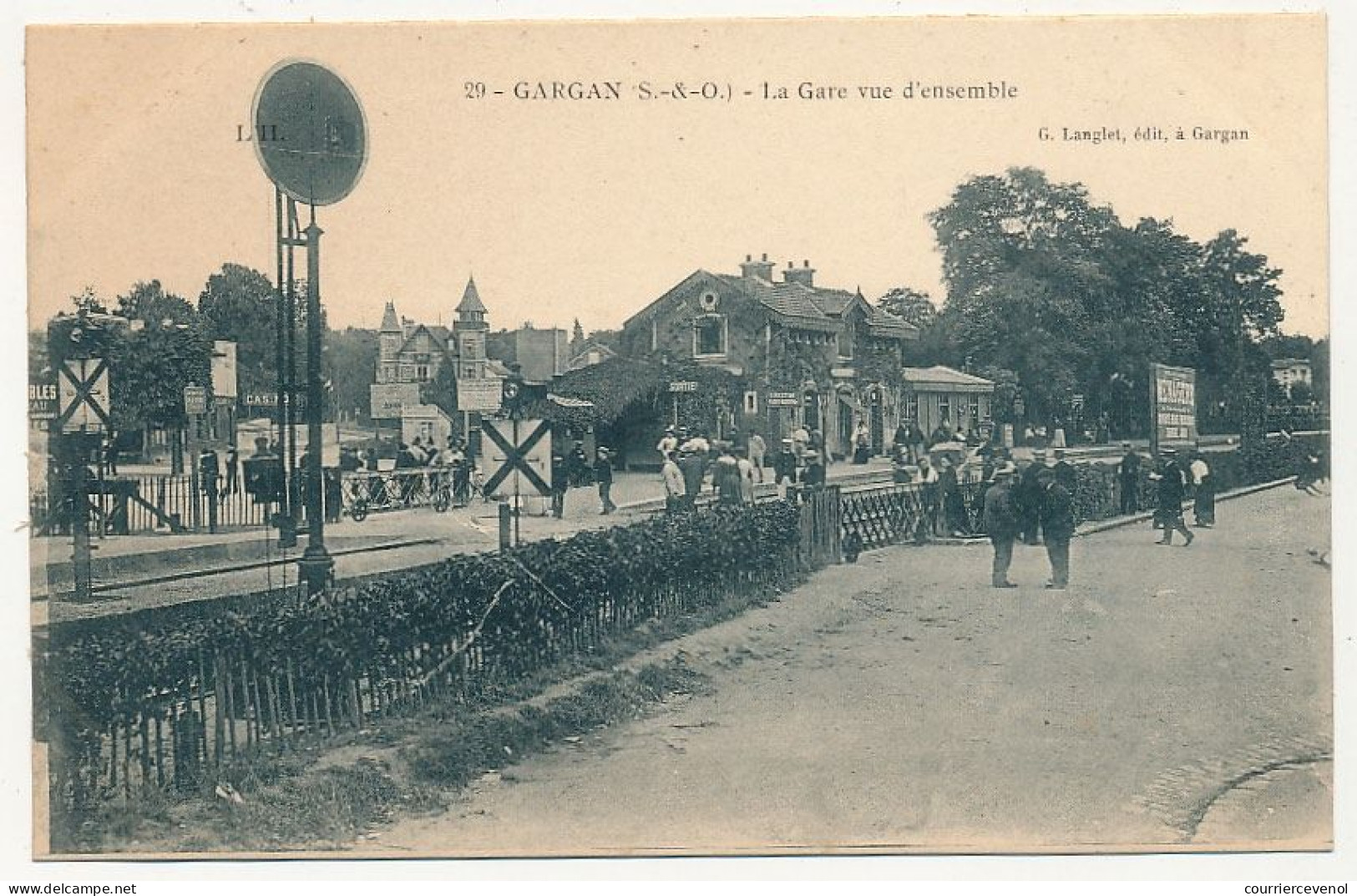 8 CPA - LIVRY-GARGAN (Seine Et Oise) - 8 Cartes Diverses, Toutes Neuves, Non Voyagées - Livry Gargan