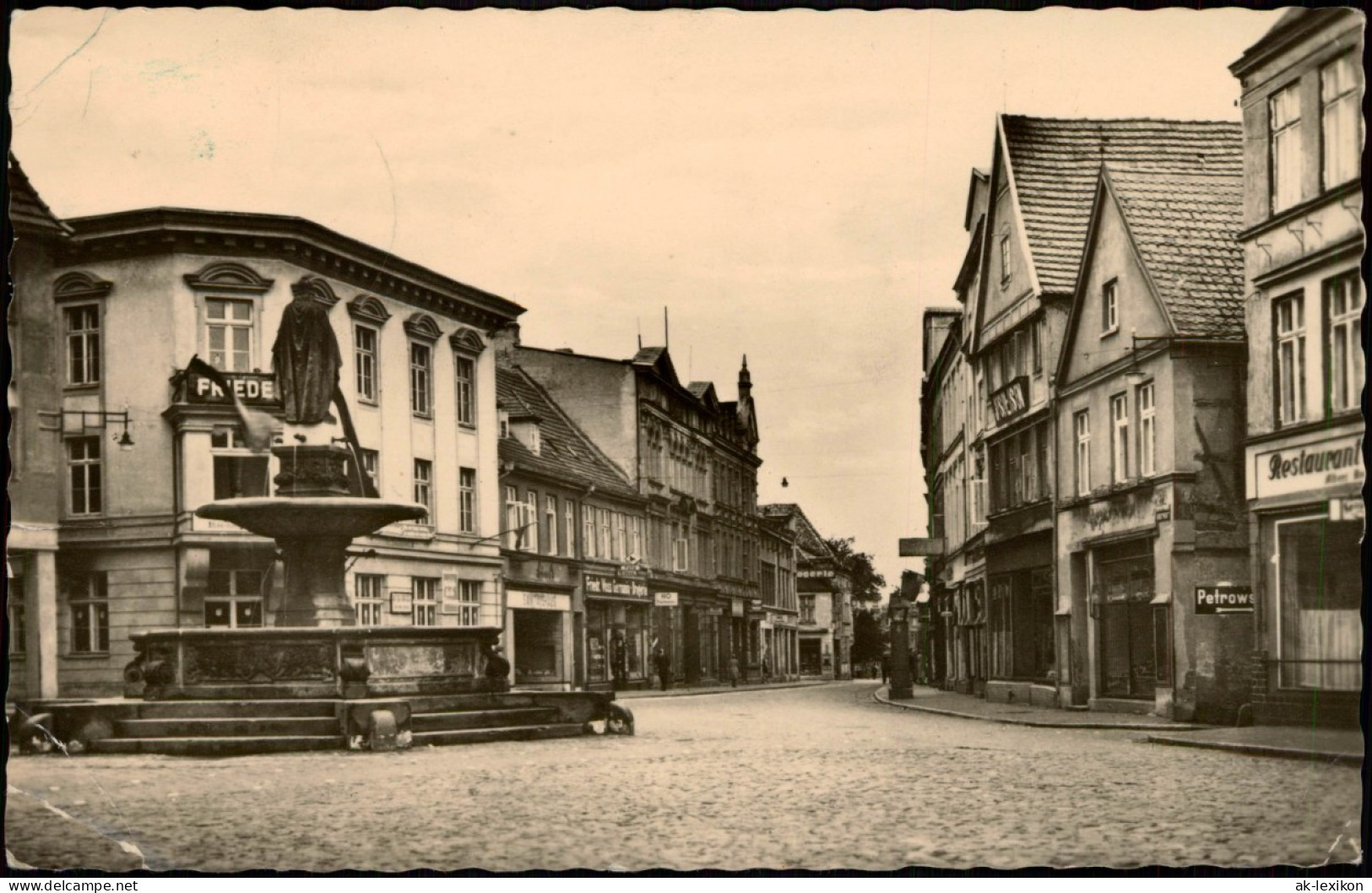 Ansichtskarte Güstrow Straße Des Friedens 1960 - Guestrow