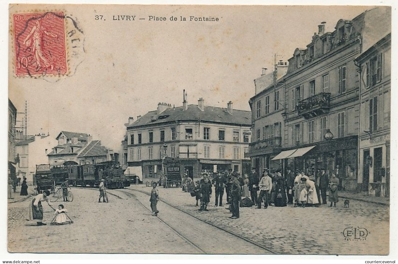 4 CPA - LIVRY (Seine et Oise) - 4 cartes ayant voyagé : Rue de Meaux, L'Abbaye, le Marché, Place de la Fontaine