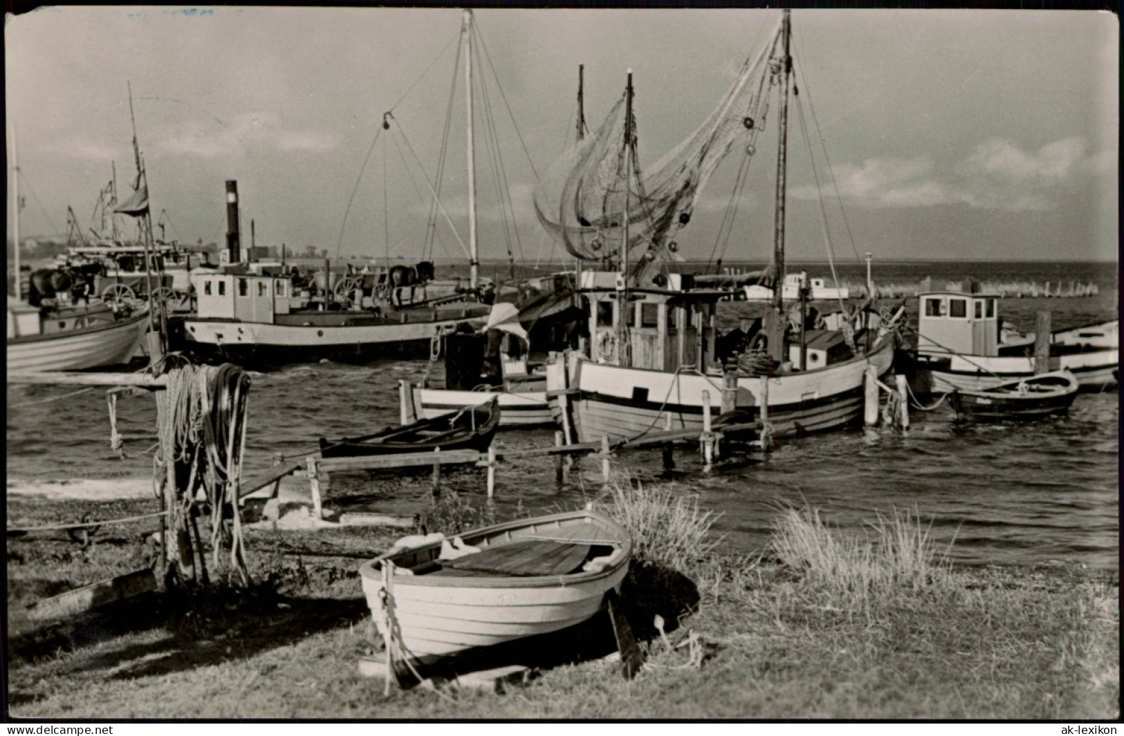 Ansichtskarte Vitte-Hiddensee Hiddensjö, Hiddensöe Fischereihafen 1959 - Hiddensee