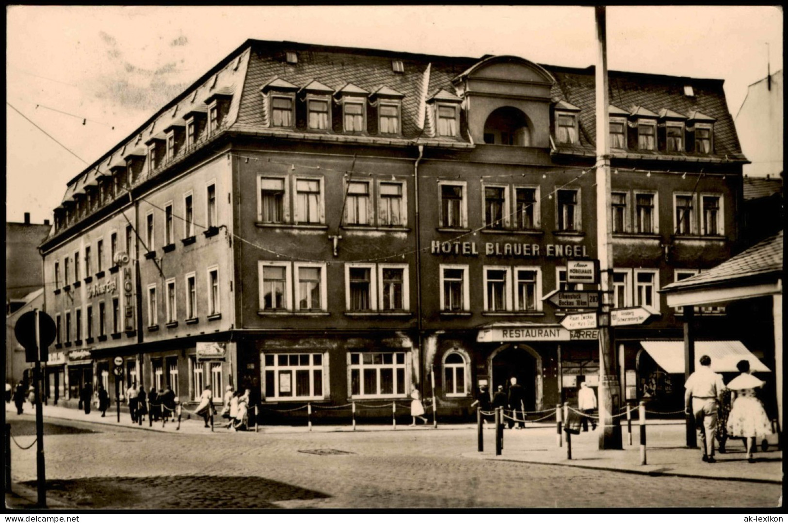 Aue (Erzgebirge) HO-HOTEL BLAUER ENGEL Strassen Partie DDR AK 1964/1961 - Aue