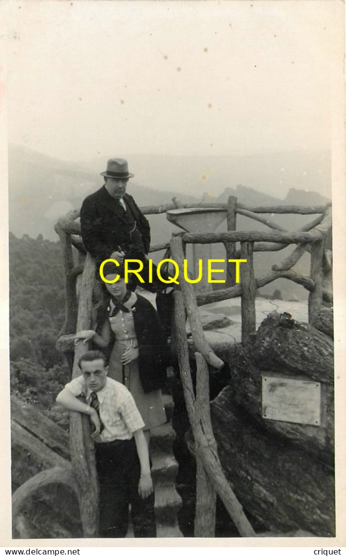 08 Montherme, Carte Photo D''une Famille à La Roche Des 7 Villages, été 1938 - Montherme