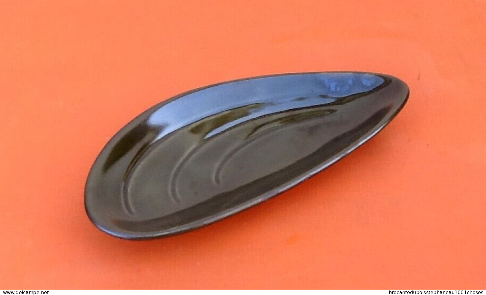 Années 1970 Coupelle  / Ravier  Céramique Forme De Moule - Dishes