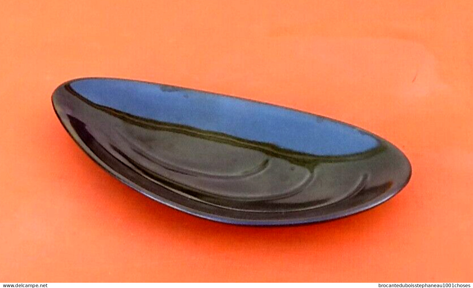 Années 1970 Coupelle  / Ravier  Céramique Forme De Moule - Plats