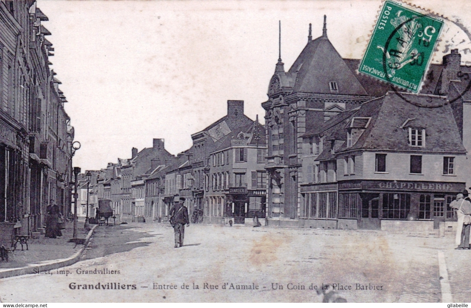 60 - Oise - GRANDVILLIERS - Entrée De La Rue D Aumale - Un Coin De La Place Barbier - Grandvilliers