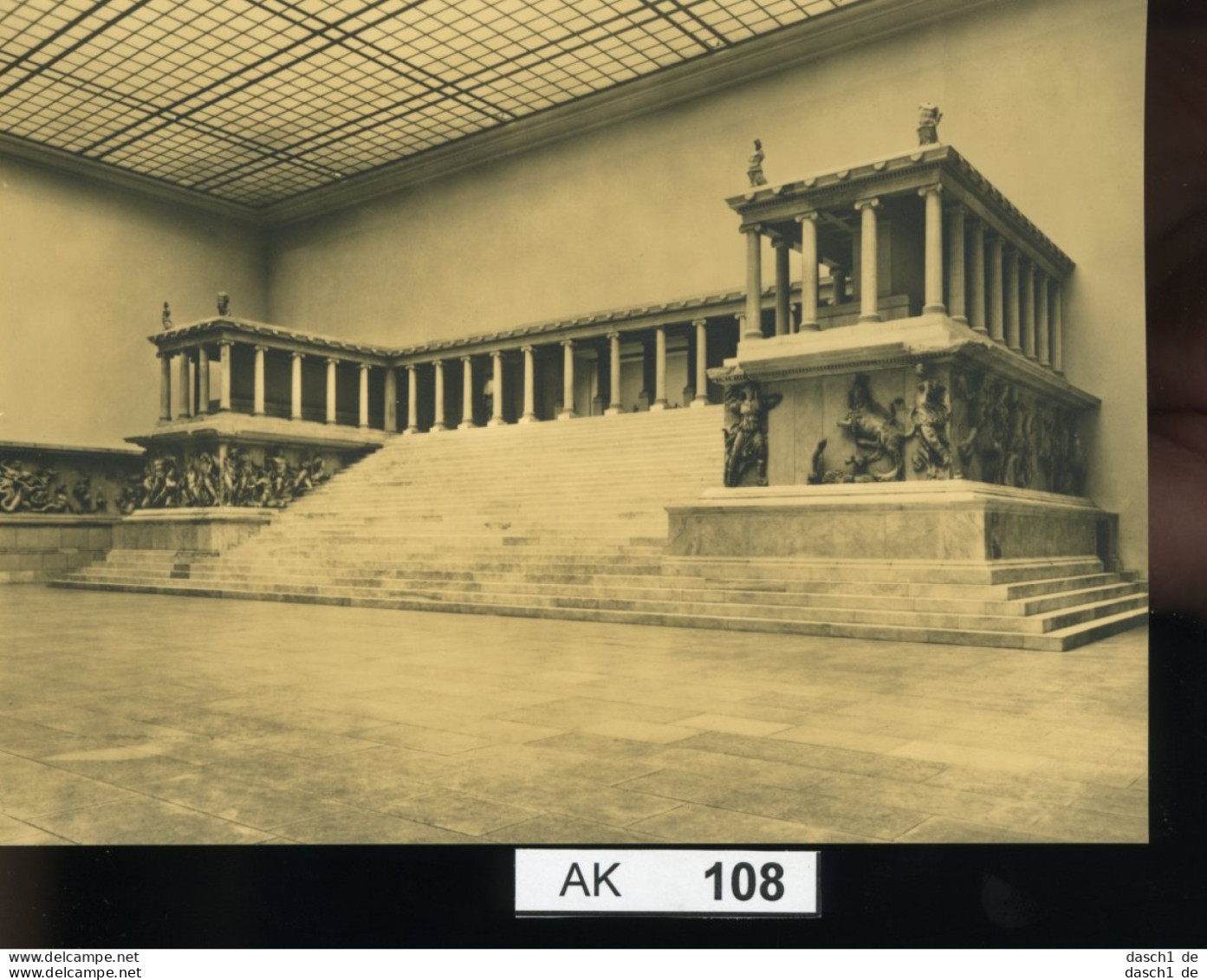 AK108, Berlin - Pergamonaltar - Histoire