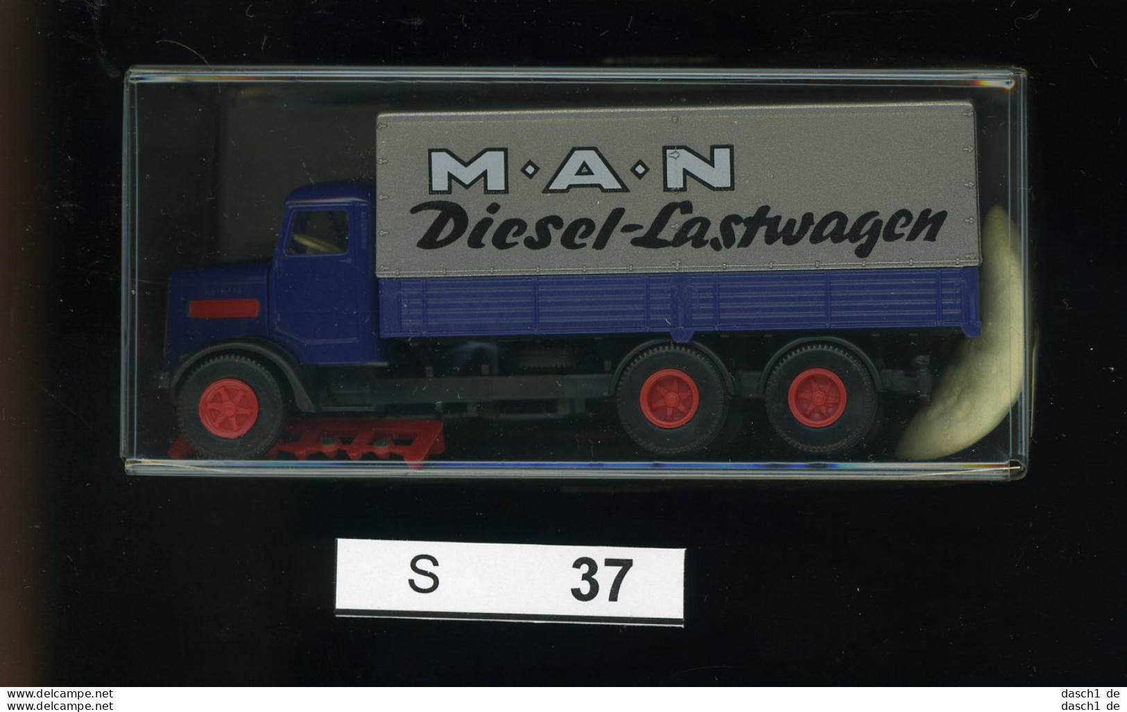 S037, 1:87, Albedo. MAN Diesel Lastwagen - Baanvoertuigen