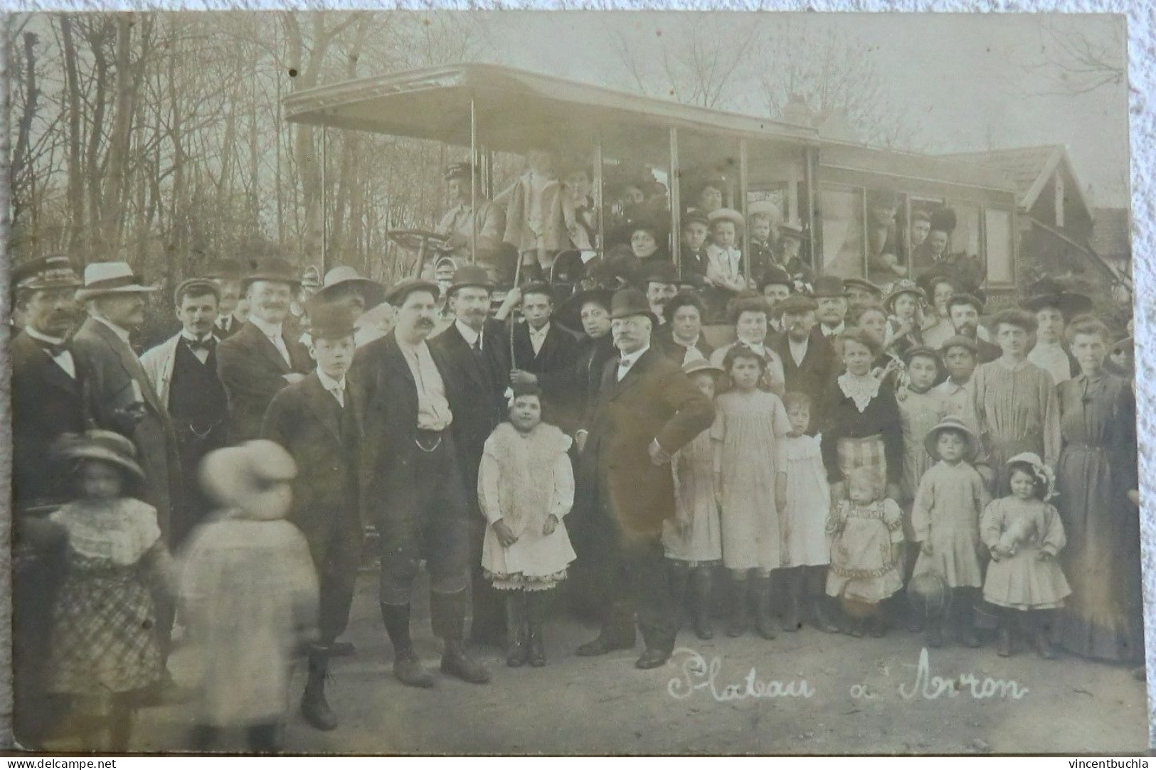 Carte Photo Plateau D'Avron Très Animée Avec Autobus Chauffeur - Neuilly Plaisance