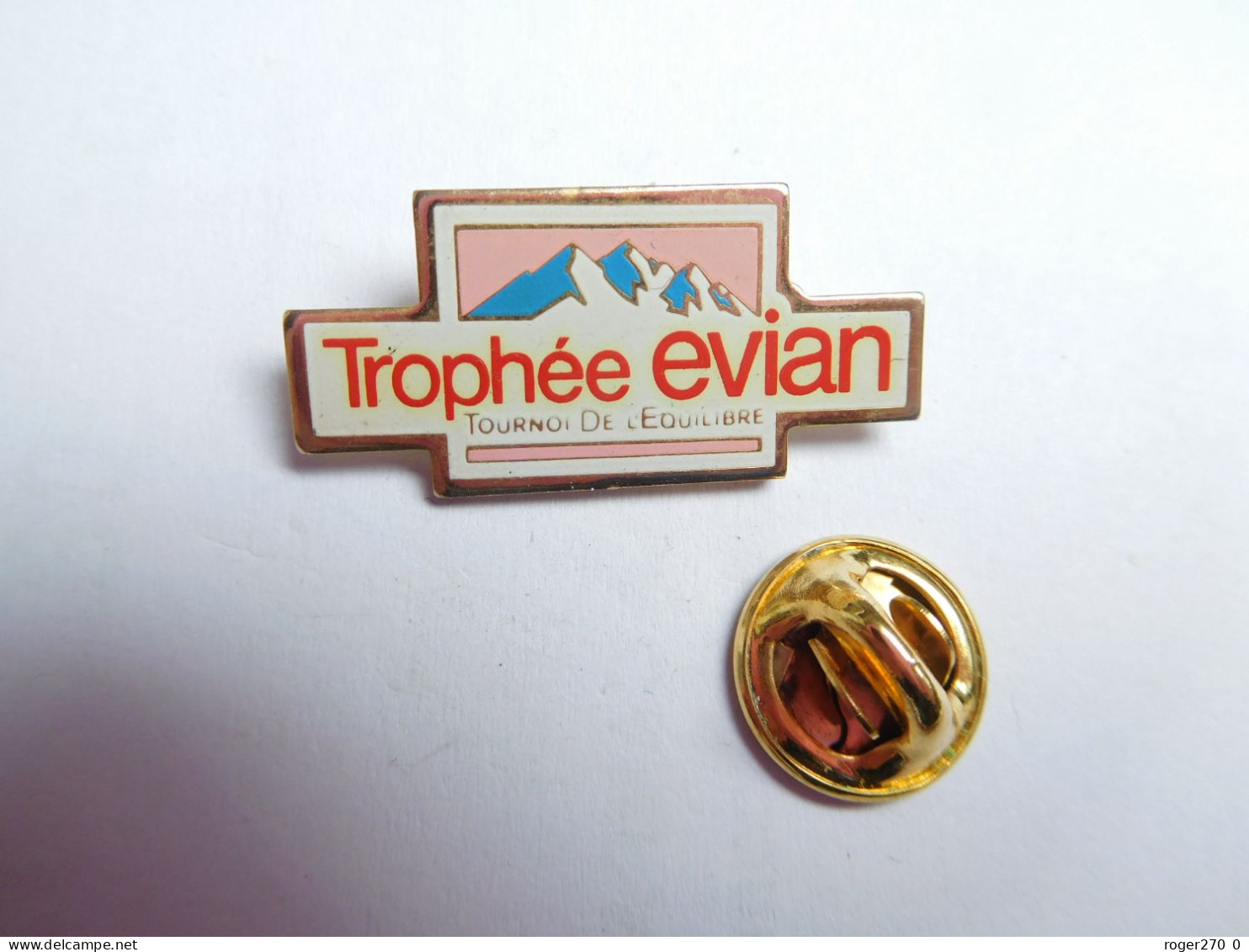 Beau Pin's , Eau Minérale Evian , Trophée Evian - Beverages