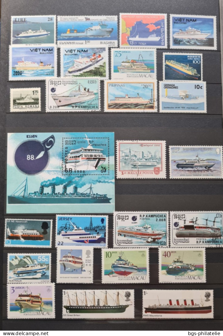 Collection de timbres sur le thème des Bateaux.