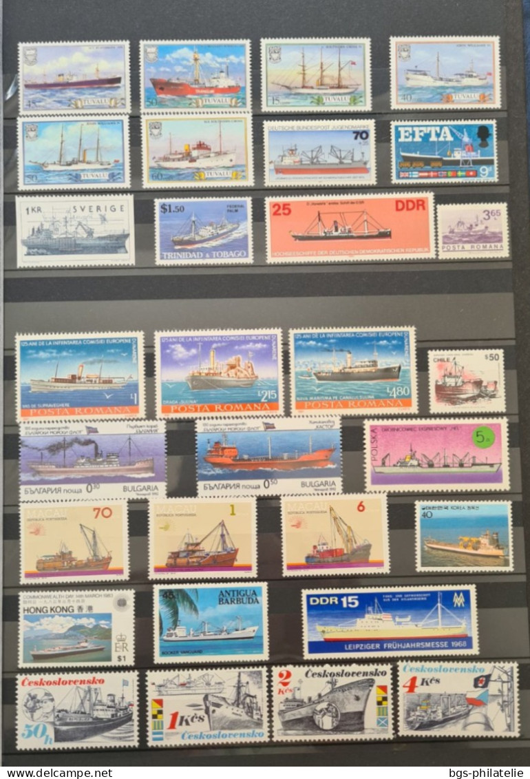 Collection de timbres sur le thème des Bateaux.