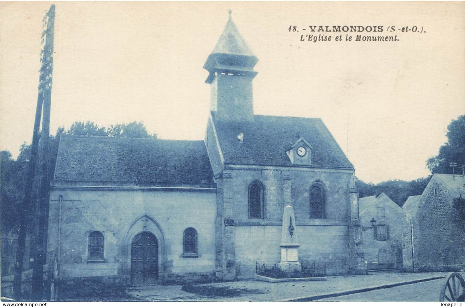 D5581 Valmondois L'église Et Le Monument - Valmondois