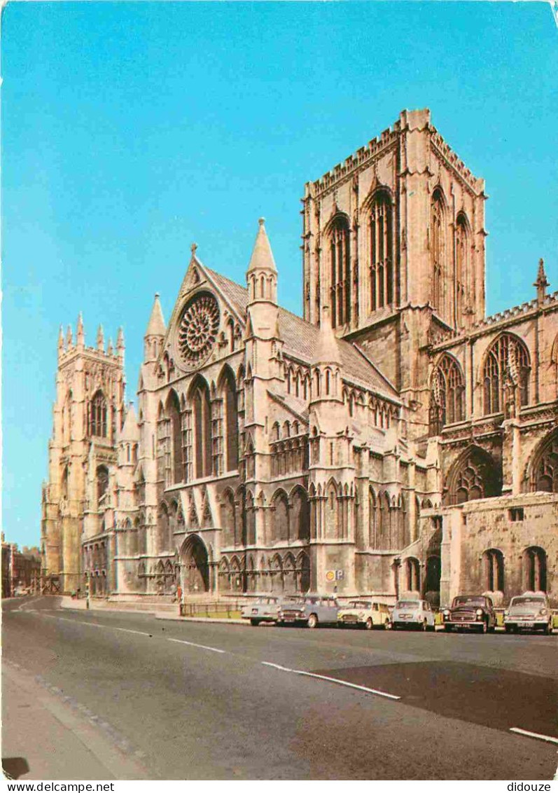 Angleterre - York - York Minster - Cathedral - Cathédrale - View Of The South Side - Yorkshire - England - Royaume Uni - - York
