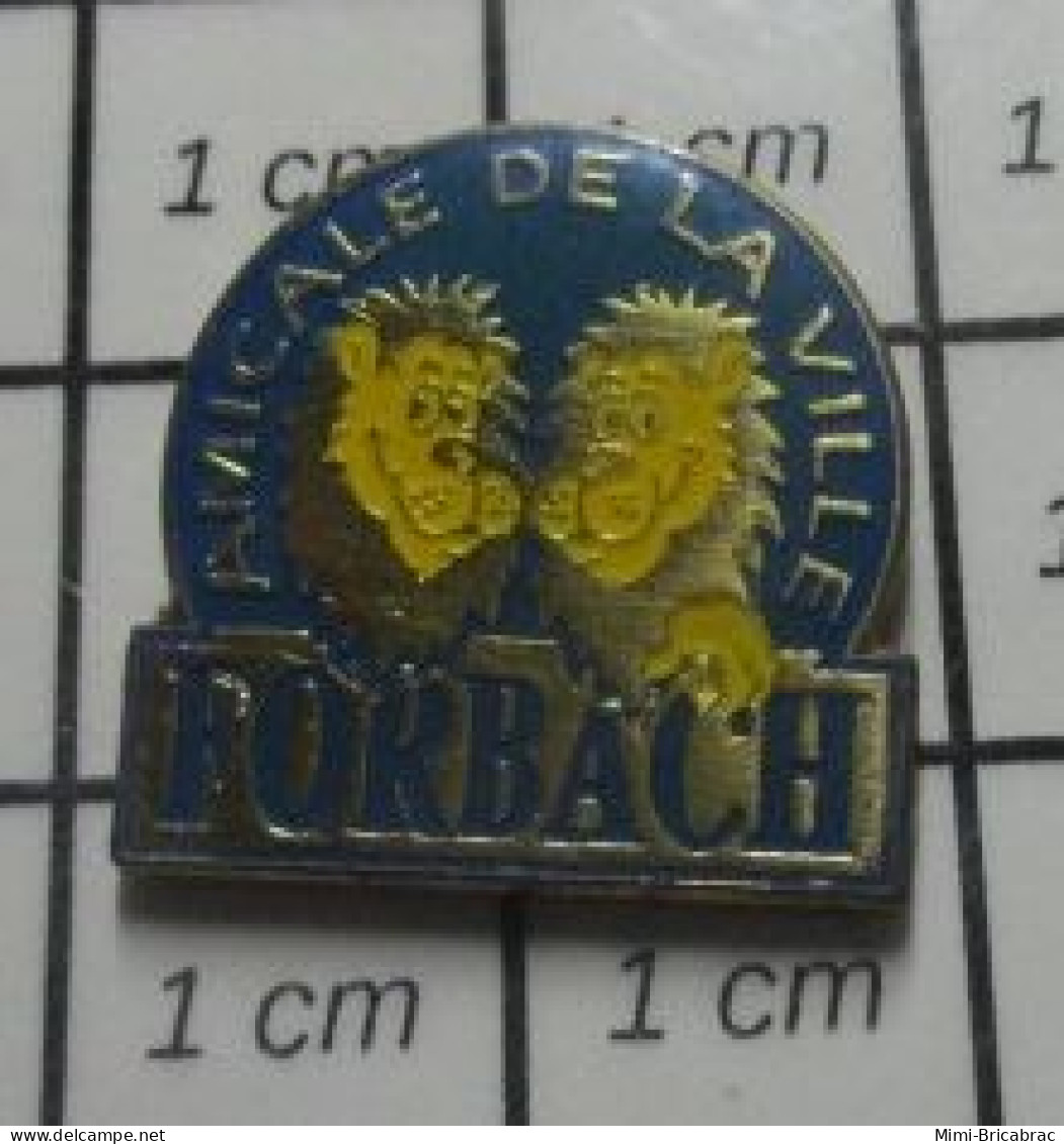 316A Pin's Pins / Beau Et Rare : ASSOCIATIONS / AMICALE DE LA VILLE DE FORBACH DEUX LIONS JAUNES - Associations