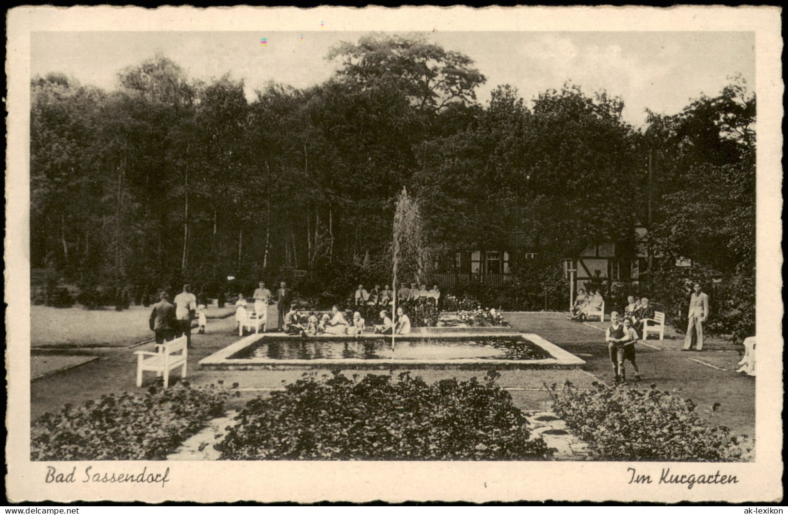 Bad Sassendorf Kuranlagen Kurgarten Personen Am Springbrunnen 1930 - Bad Sassendorf