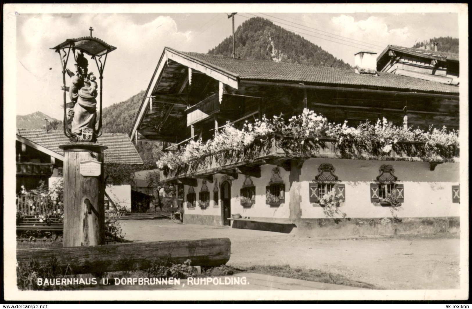 Ansichtskarte Ruhpolding BAUERNHAUS U. DORFBRUNNEN 1938 - Ruhpolding