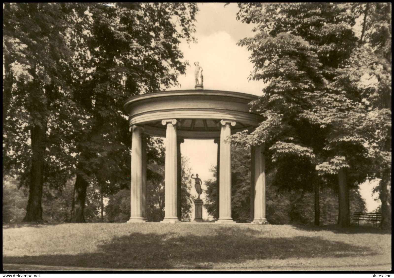 Ansichtskarte Neustrelitz Stadtpark Mit Hebetempel 1970 - Neustrelitz