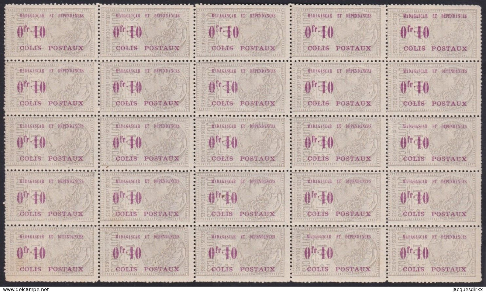 Madagascar   .  Y&T   .      Cp 1  Feuille 25 Timbres     .      **    .      Neuf Avec Gomme Et SANS Charnière - Neufs