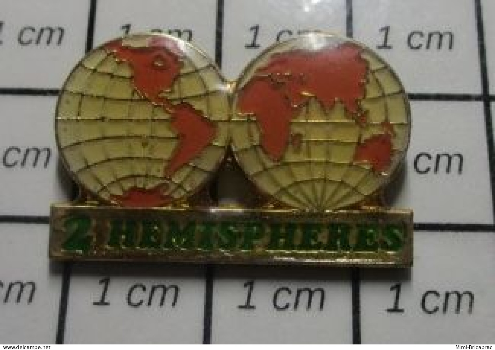 812c PINS PIN'S / Beau Et Rare : ESPACE / GLOBE TERRESTRE 2 HEMISPHERES - Spazio