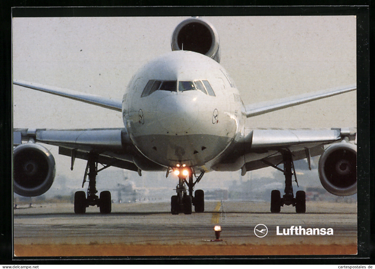 AK Lufthansa McDonnell Douglas DC10-30 Auf Der Startbahn  - 1946-....: Era Moderna