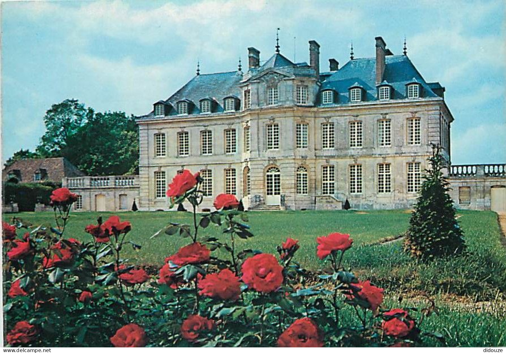 27 - Le Neubourg - Le Château D'Omonville - Entrée Principale - Fleurs - CPM - Carte Neuve - Voir Scans Recto-Verso - Le Neubourg