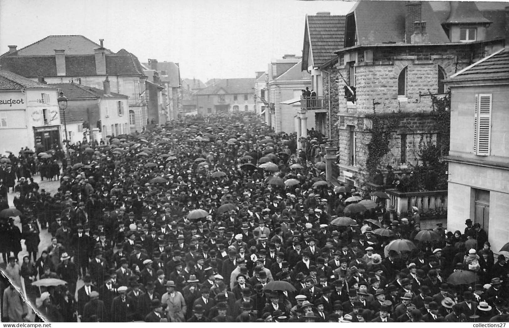 55-REVIGNY- 2 CARTES-PHOTOS- ENTERREMENT DE MAGINOT - Revigny Sur Ornain