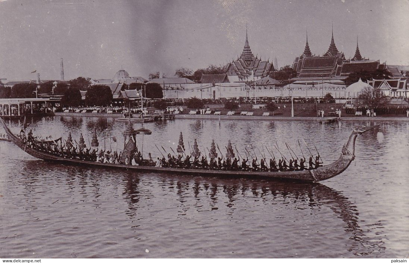Carte Photo Barque Royal Sur Le Ménan à Bangkok éditeur Tanaka à Chiengmai Thaïlande Roi Royauté Thailand King Royalty - Tailandia